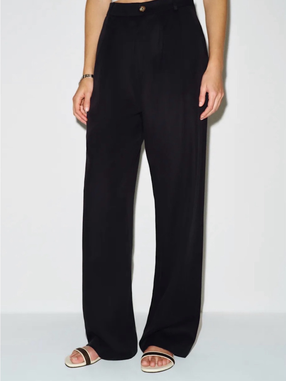 Reformation Mason Pant in size 0P